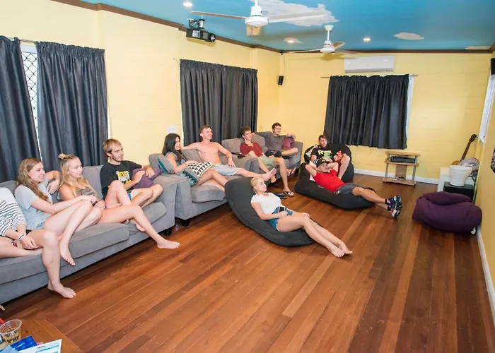 Castaways Backpackers Cairns Hotel